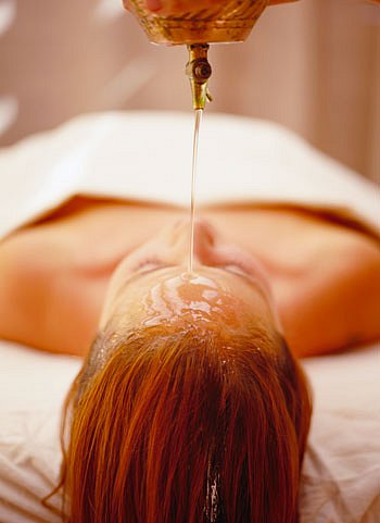 Массаж «третьего глаза» по-индийски